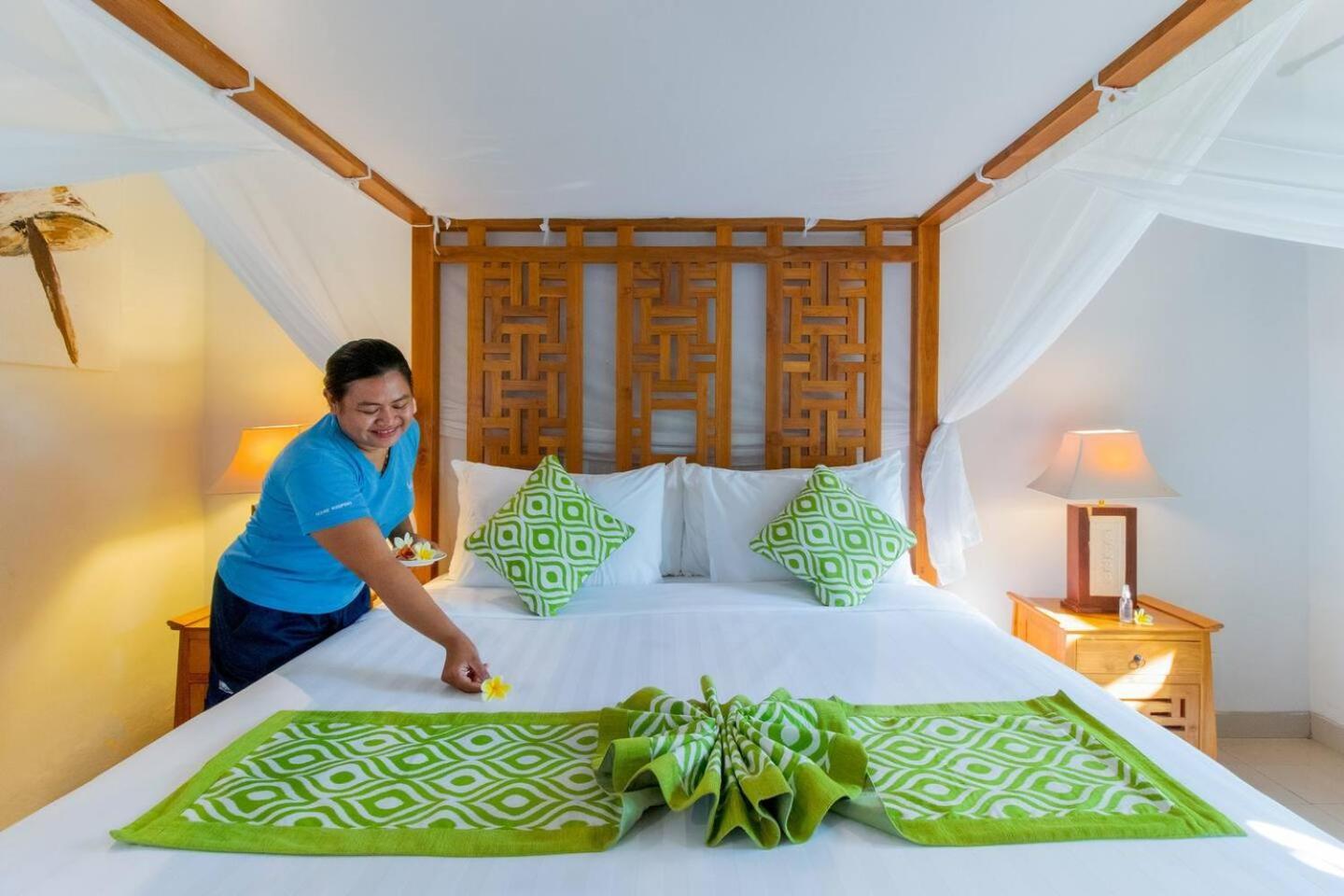 Heart Of Seminyak, 2Br, Sleeps 4, Walk To Bintang Villa Exterior photo